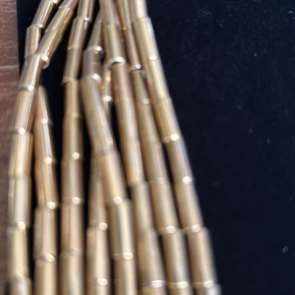 ￼ Michael Kors gold tone ( possibly brass)and snake embossed necklace - Picture 8 of 10